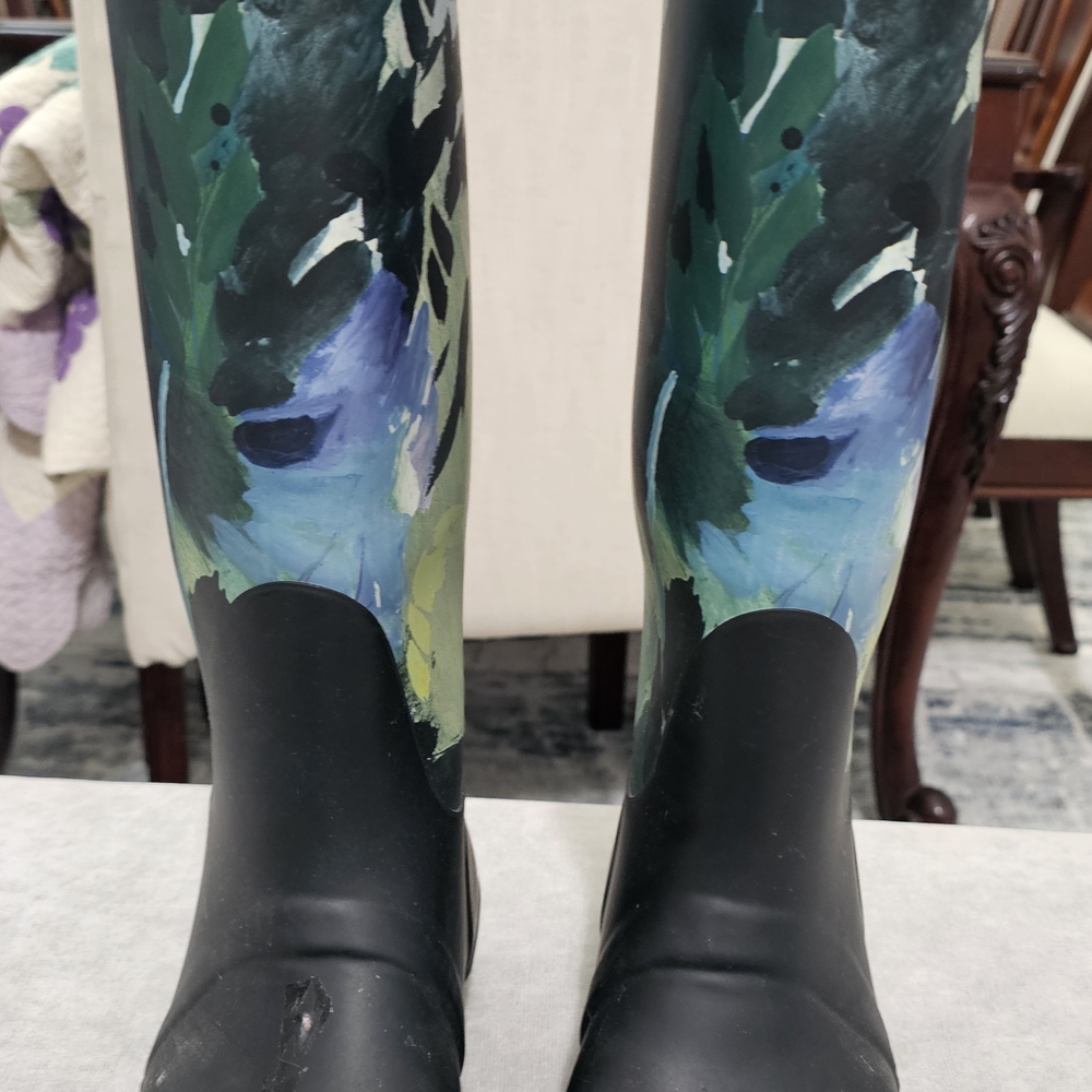 Hunter Artistic Black and Green Rain Boots